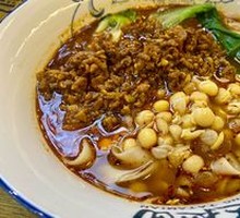 Pea and Meat Sauce Noodles