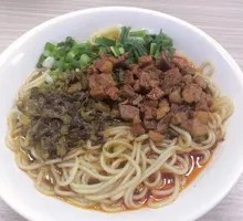 Signature Braised Pork Noodles