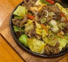 Grilled Beef on Iron Plate