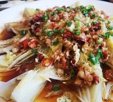 Steamed Baby Bok Choy with Garlic and Rice Noodles