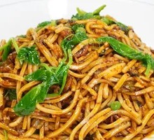 Yunnan-style Braised Rice Noodles