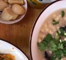 Signature Lamb Soup with Flatbread