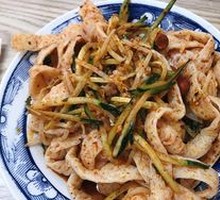 Beef tendon noodles