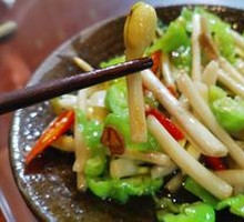 Stir-Fried Peanut Sprouts