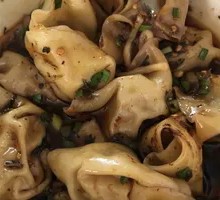 Sour Spicy Dumplings