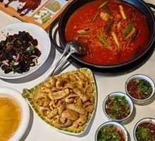 Sour Soup Pork Trotter Hot Pot