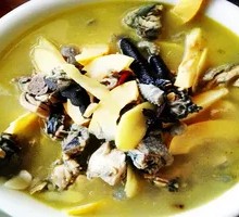 Sour Papaya Chicken Stew