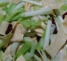 Stir-fried Leek with Tofu Skin