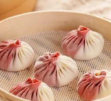 Corn and Pork Soup Dumplings