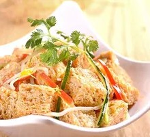 Bean Sprout and Wheat Gluten Salad