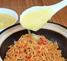 Mashed Potato Spicy Chicken Noodles