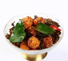 Tea-Scented Crispy Shrimp Balls with Glutinous Rice