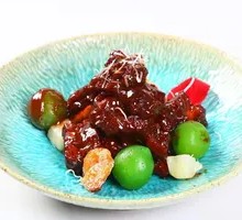 Pineapple-Stuffed Pork Ribs with Vermilion Fruit Sauce
