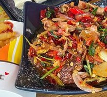 Stir-fried Pork Intestine with Oil