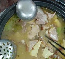 Sour Cabbage Pork Trotter