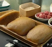 Steamed Glutinous Rice Dumplings