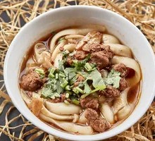 Beef Stir-Fried Knife-Cut Noodles