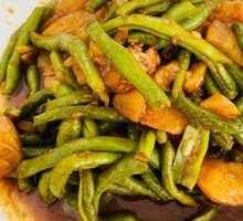 Pork Rib Stew with Potatoes and Kidney Beans