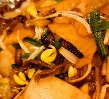 Mixed Mushroom Stir-fried Rice Cake