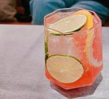 Grapefruit Sparkling Water