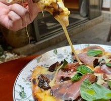 Porcini Ham Pizza