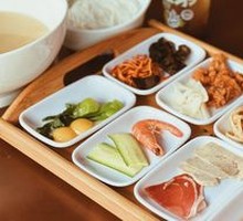 Bai Nian Jin Ding Hot Pot Rice Noodles