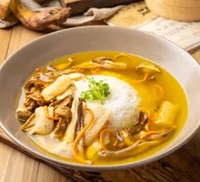 Chicken and King Oyster Mushroom Rice Bowl