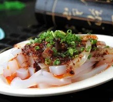 Cold Noodles with Spicy Sauce