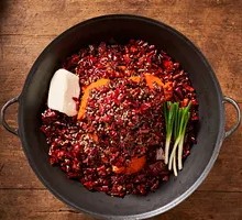 番茄红汤鸳鸯锅