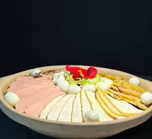 Yunhe Family Feast Clay Pot