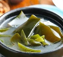 Kelp and Pork Rib Soup