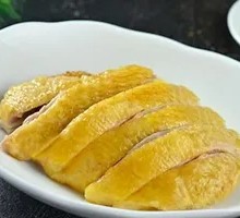 Steamed Chicken with Cantonese Sausage