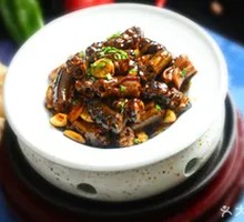 Braised Eel in Clay Pot