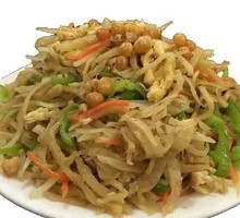 Stir-Fried Pork with Green Pepper and Noodles
