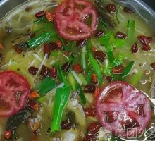 Sour Cabbage Crispy Pork Trotter