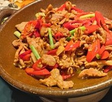 Stir-fried Pork with Sweet Chili Peppers