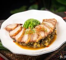 Pickled Cabbage with Braised Pork