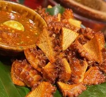 Dai-style Golden Pigskin