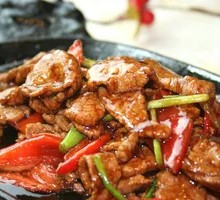 Grilled Beef on Iron Plate