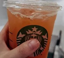 Tawan Ice Shaken Peach Oolong Tea