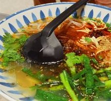 Braised Pork and Mushroom Noodles