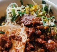 Yunnan-style Braised Rice Noodles