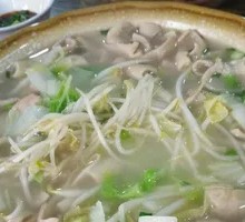 Spicy Intestine with Dipping Sauce