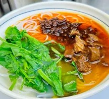 Mixed Sauce Thick Rice Noodles