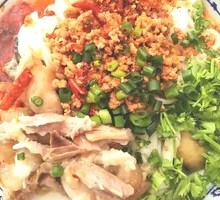 Dali Stewed Pork with Double Hat Noodles