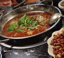 Yellow Stewed Lamb Soup Pot