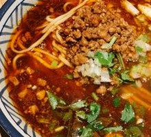 Mixed Sauce Wide Noodles