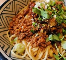 Old Kunming Braised Wide Noodles