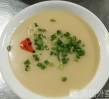 Thin Rice Noodles with Mung Bean Paste