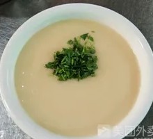 Thin Rice Noodles with Soybean Paste